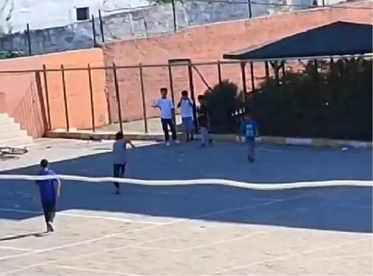 Karabük’te Öğrenci Bıçakla Saldırdı