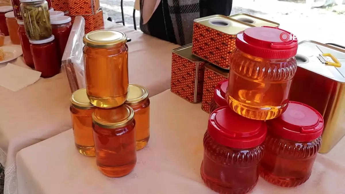 Şenkaya’da Geleneksel Bal Festivali Coşkusu