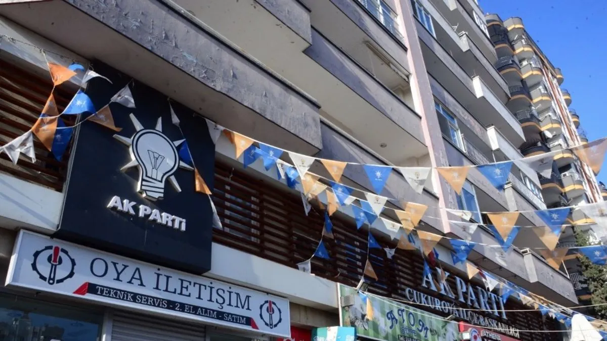 AK Parti’ye saldıran sanık 9 yıla kadar hapis cezasıyla yargılanmaya başladı