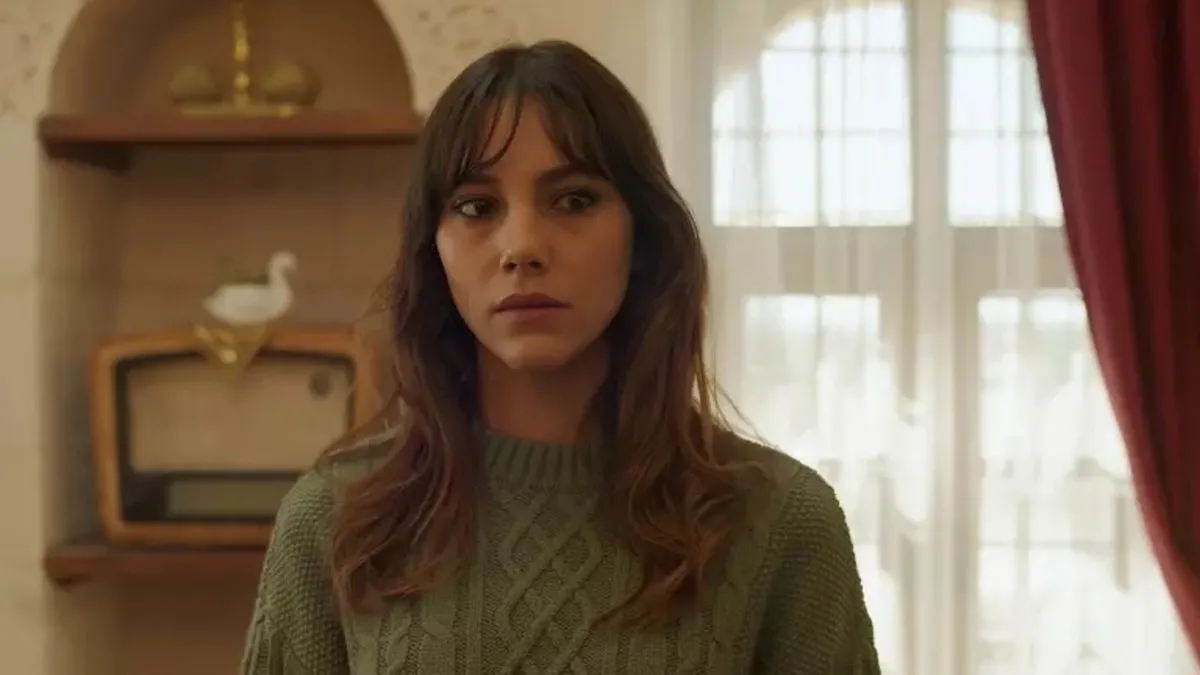 UZAK ŞEHİR 3. BÖLÜM İZLE! Kanal D Uzak Şehir yeni bölüm izle, kesintisiz!