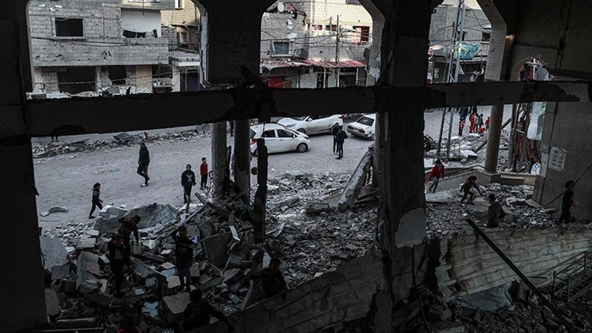 Çin’den Gazze’ye destek açıklaması!  ‘Filistin’i Filistinlilerin yönetmesi’ ilkesine uyulmalı”